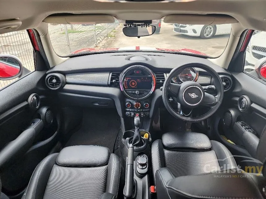 2018 MINI 5 Door Cooper Hatchback