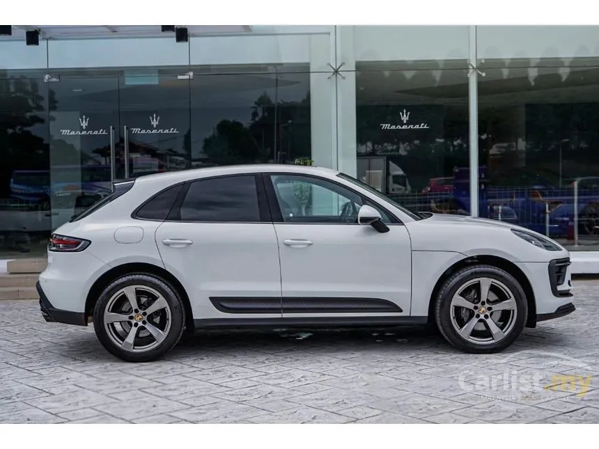2022 Porsche Macan SUV
