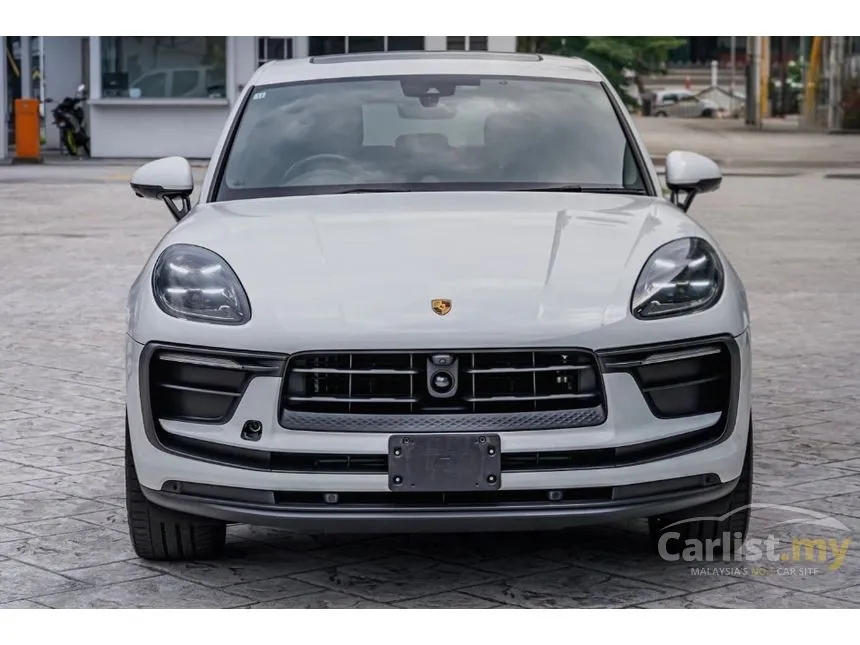 2022 Porsche Macan SUV