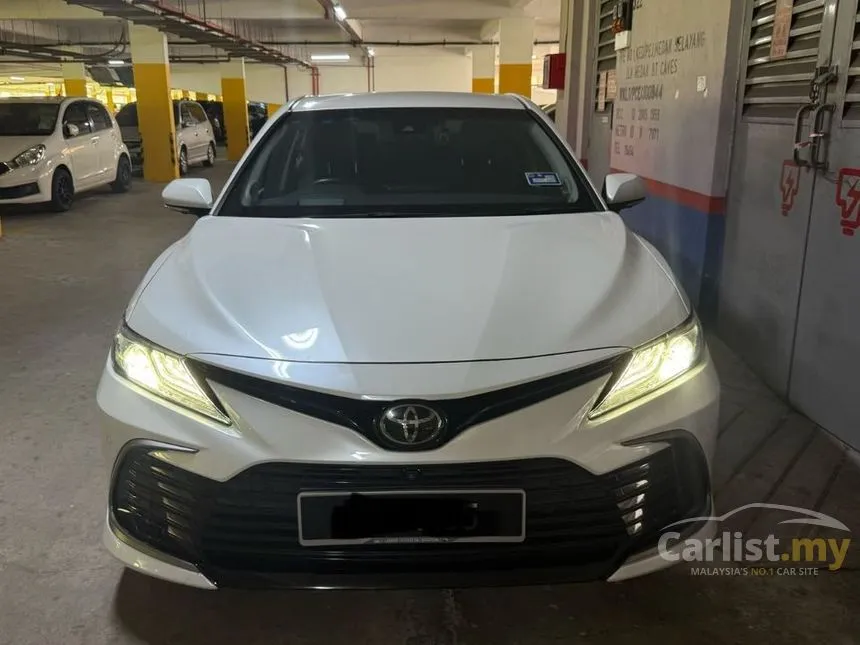 2023 Toyota Camry V Sedan