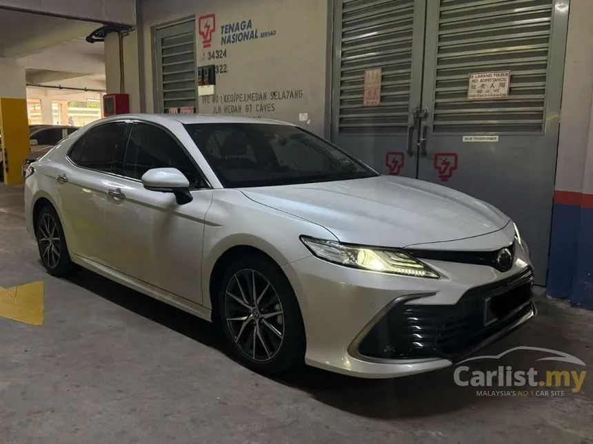 2023 Toyota Camry V Sedan