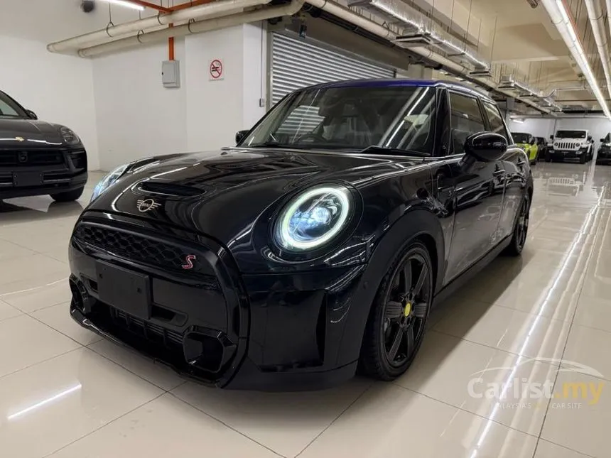 2022 MINI Cooper S 5 Door Hatchback