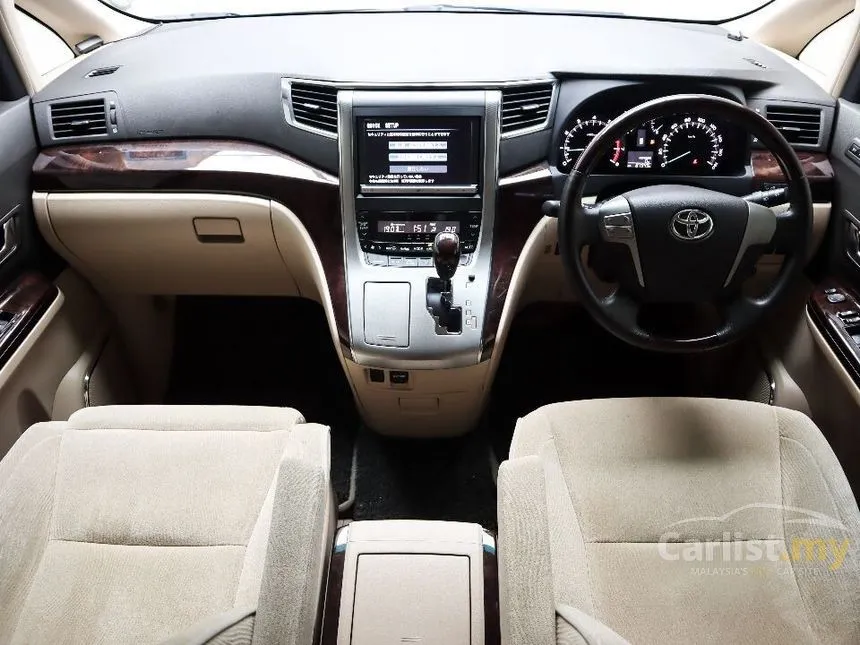 2014 Toyota Alphard MPV