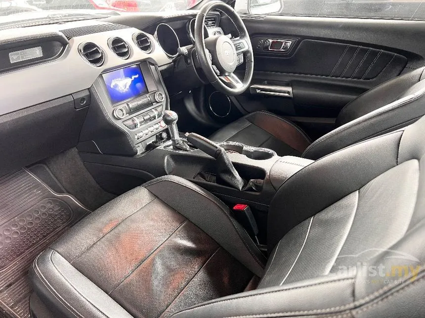 2017 Ford MUSTANG Coupe