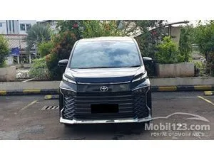 2023 Toyota Voxy 2.0 (Premium Color) MPV