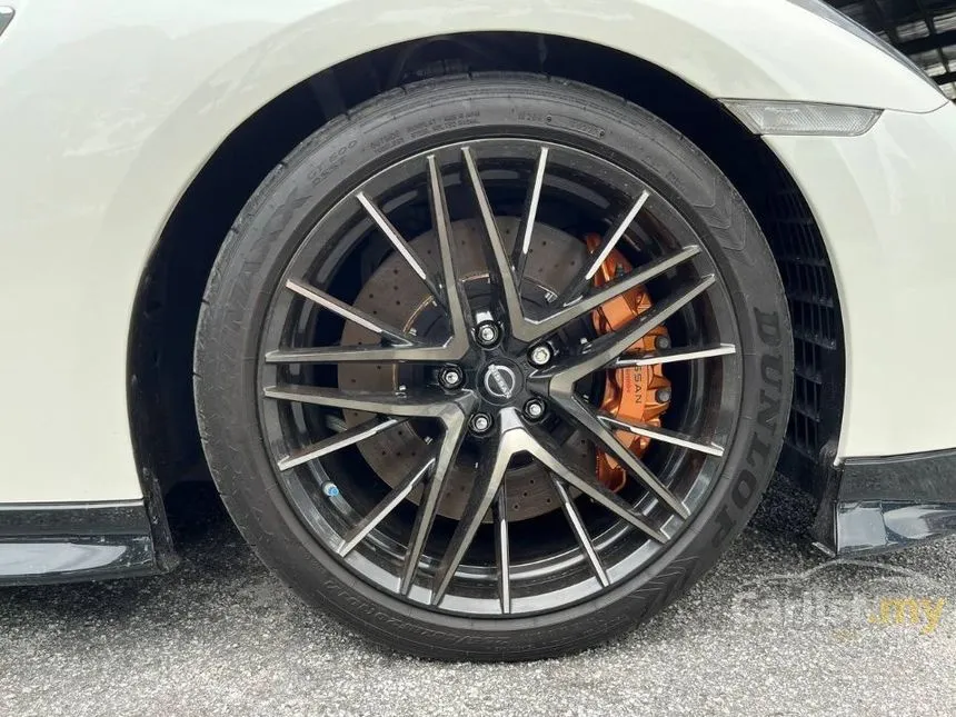 2022 Nissan GT-R Coupe