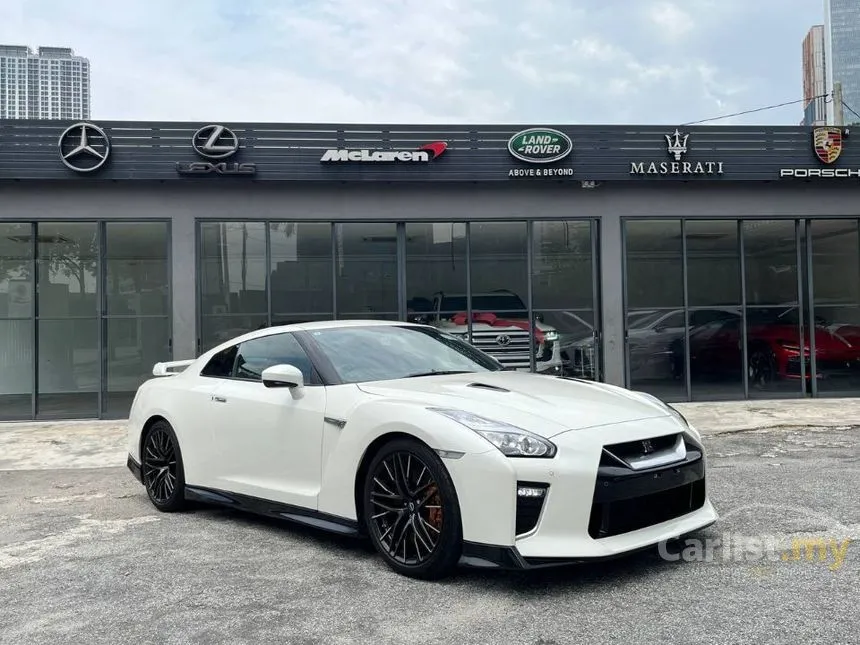 2022 Nissan GT-R Coupe