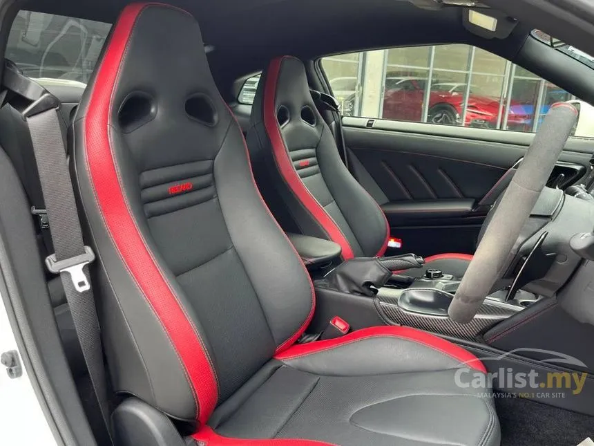 2022 Nissan GT-R Coupe