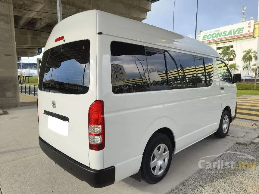 2013 Toyota Hiace Window Van