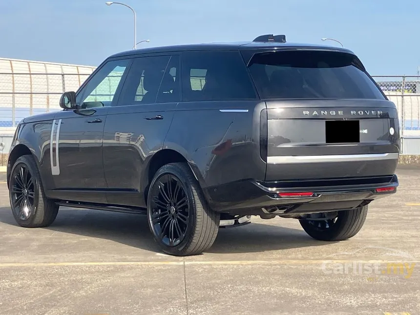 2025 Land Rover Range Rover P615 SV SUV