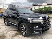 2017 Toyota Land Cruiser 4.6 ZX SUV G FRONTIER MODELISTA FULL SPEC JAPAN UNREG