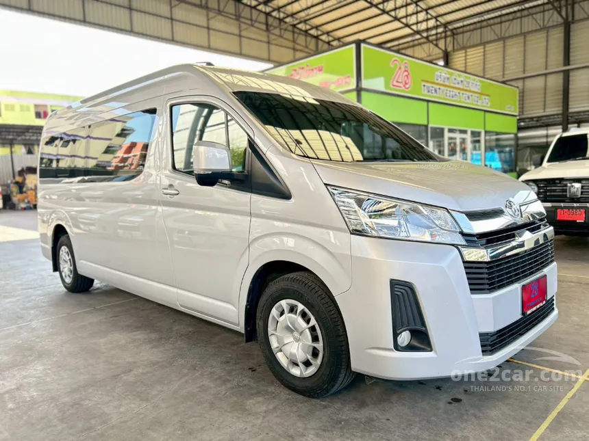 2021 Toyota Commuter Van