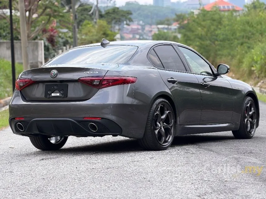 2021 Alfa Romeo Giulia Veloce Sedan