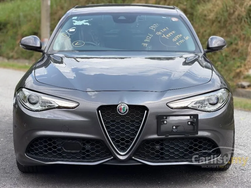 2021 Alfa Romeo Giulia Veloce Sedan