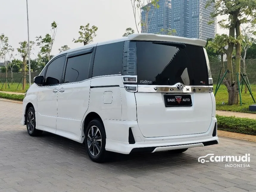 2019 Toyota Voxy Wagon