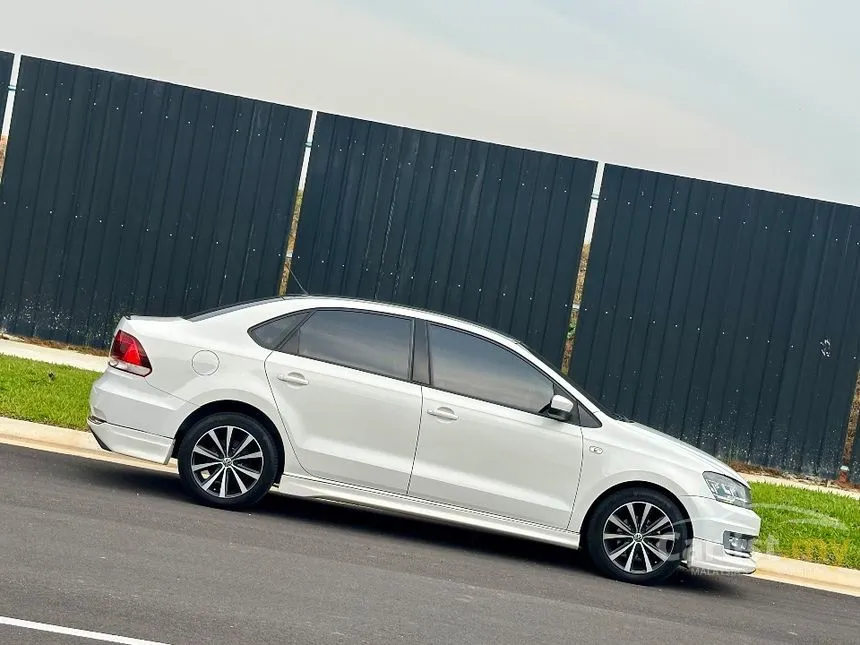 2019 Volkswagen Vento TSI Highline Sedan