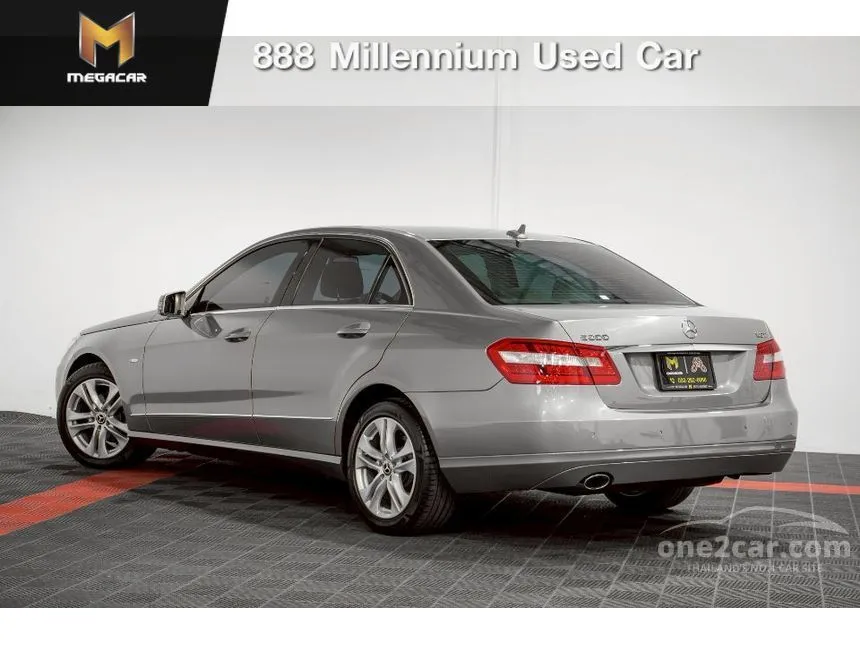 2015 Mercedes-Benz E200 NGT Sedan