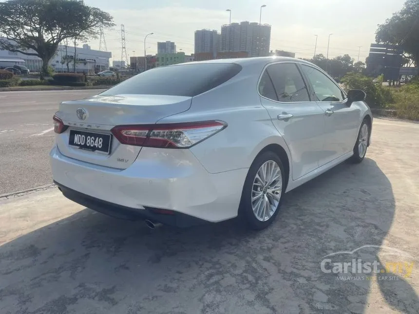 2018 Toyota Camry V Sedan
