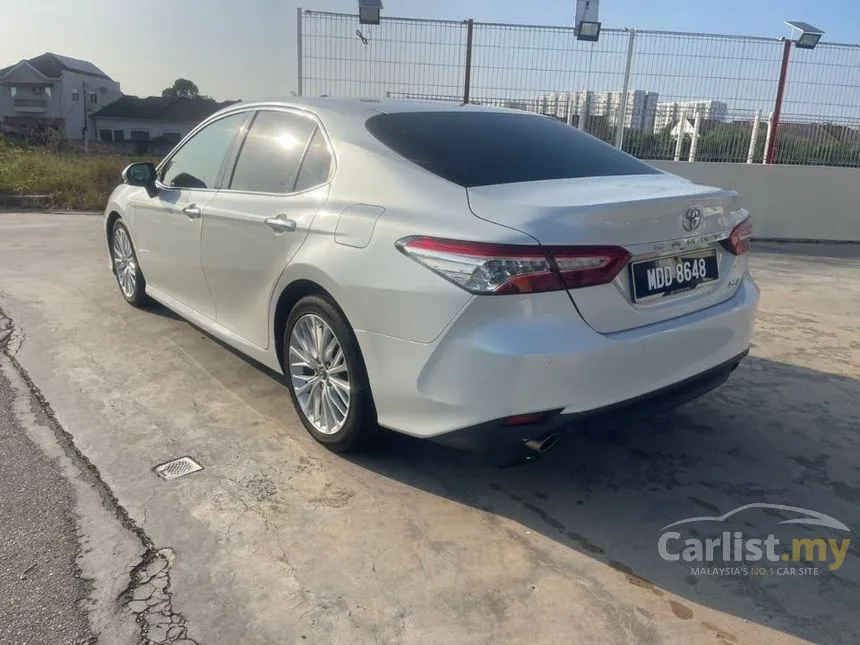 2018 Toyota Camry V Sedan