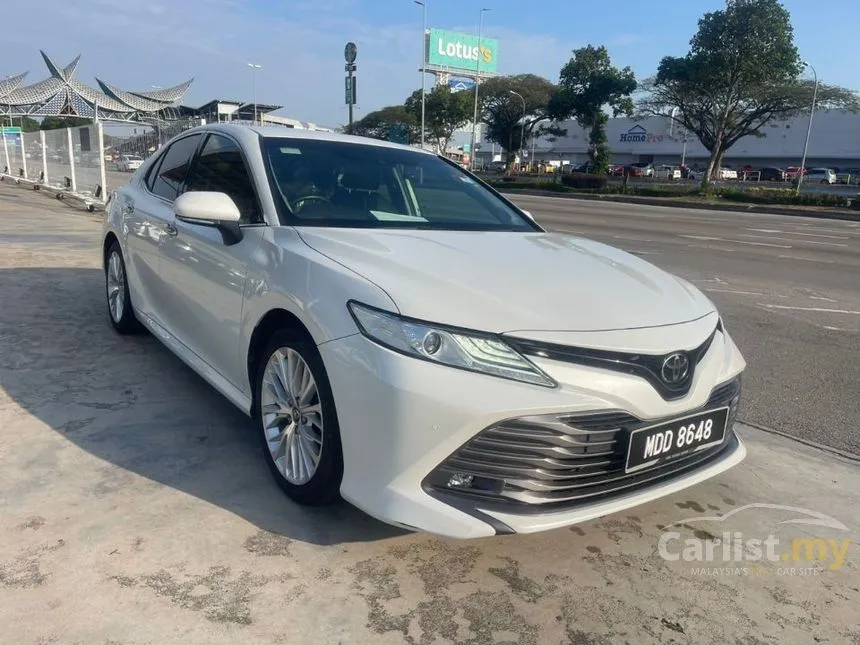 2018 Toyota Camry V Sedan