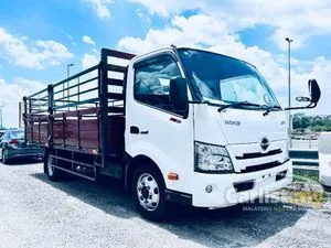 2025 Hino 300 Series 4.0 XZU720L8 - XZU720R HKFTL3 Lorry