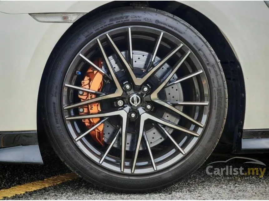 2021 Nissan GT-R Recaro Coupe