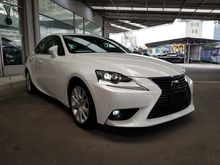 2015 Lexus IS250 2.5 Sedan Version L Sunroof Push Start Button Keyless Go Reverse Camera Xenon Light LED Daytime Running Light Paddle Shift