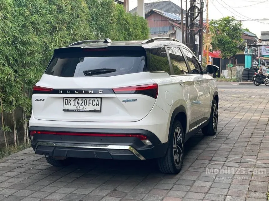2024 Wuling Almaz RS Hybrid SUV