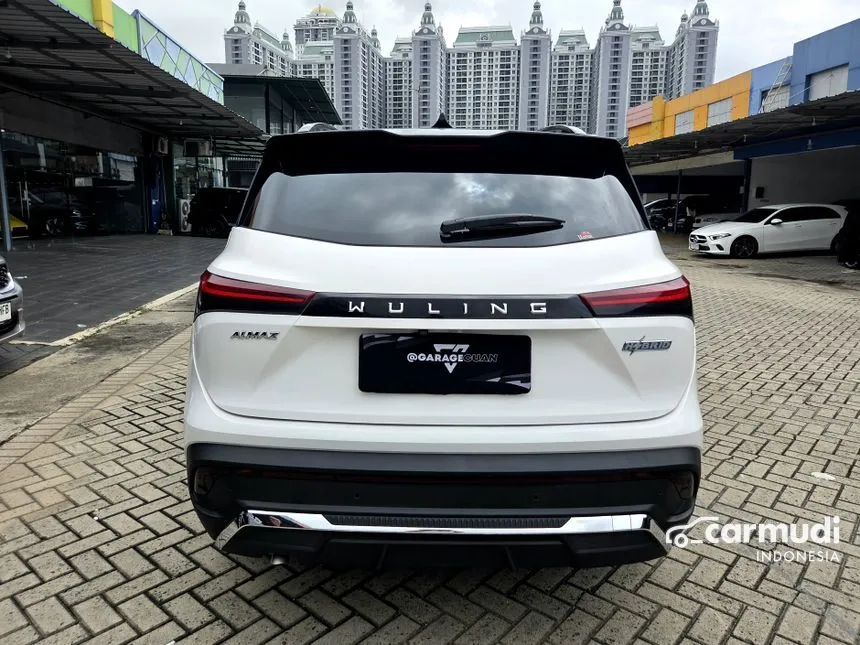 2023 Wuling Almaz RS Hybrid SUV