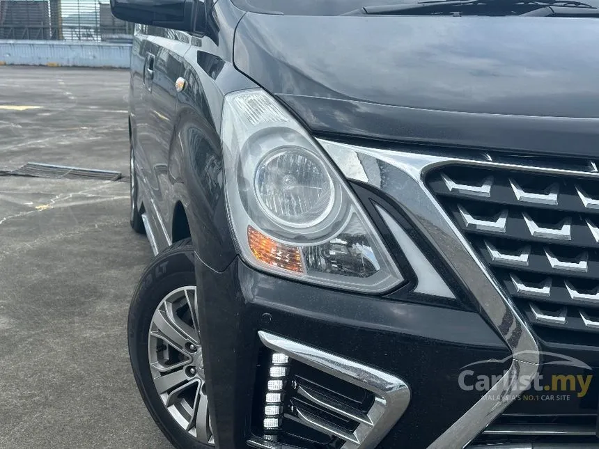 2018 Hyundai Grand Starex Royale MPV