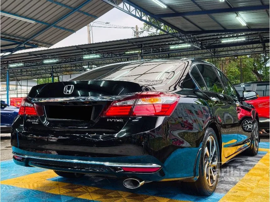 2018 Honda Accord VTi-L Sedan