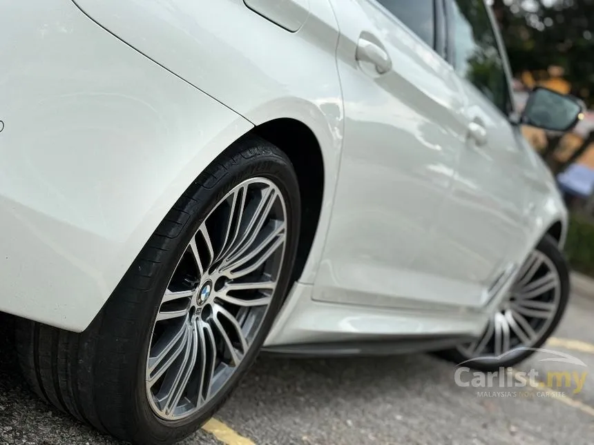 2019 BMW 530i M Sport Sedan