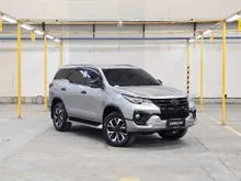 2018 Toyota Fortuner 2.4 VRZ TRD 4X2 SUV MATIC - Bergaransi dan Pajak Hidup