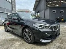 2022 BMW 118i 1.5 M Sport Hatchback *** RAYA PROMOTION ** NEW ARRIVAL ** CHEAPEST IN TOWN ** MILLAGE 4K KM ** M SPORT ***