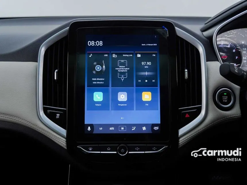 2019 Wuling Almaz LT Lux Exclusive Wagon