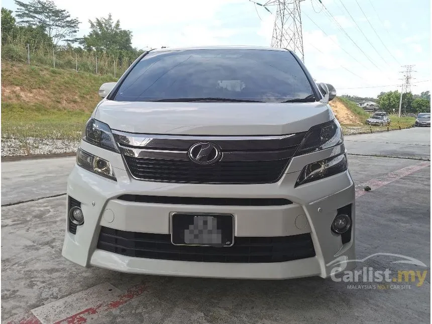 2014 Toyota Vellfire Z Golden Eyes MPV