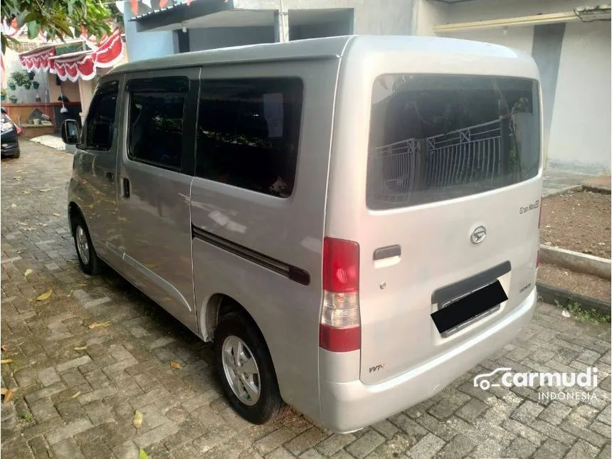 2020 Daihatsu Gran Max Mini Bus D Van