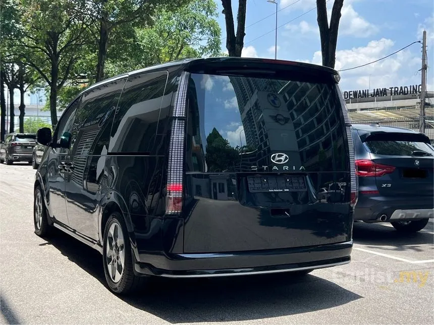 2023 Hyundai Staria Max MPV