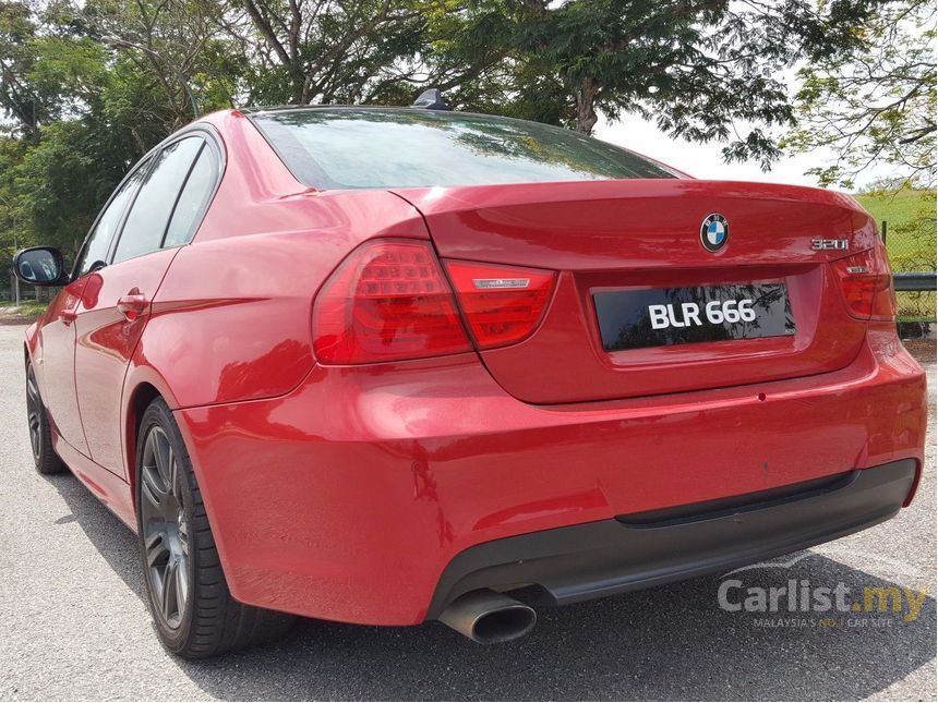 BMW 320i 2012 M Sport 2.0 in Kuala Lumpur Automatic Sedan 