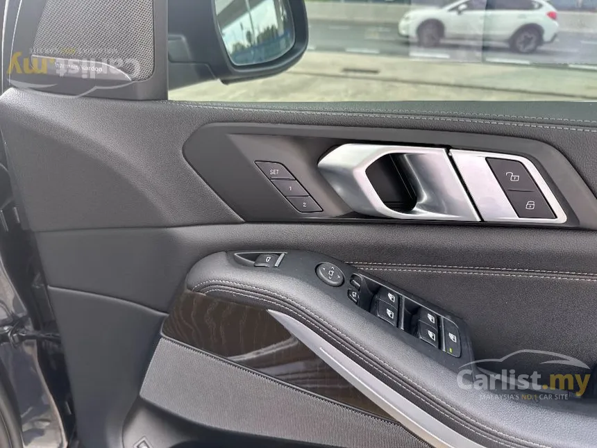2022 BMW X5 xDrive45e M Sport SUV