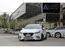 2014 Mazda 3 2.0 (ปี 11-14) Maxx Sports Hatchback AT