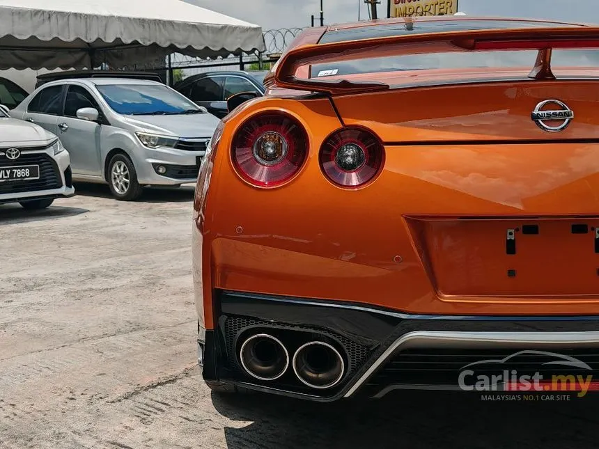 2021 Nissan GT-R Coupe