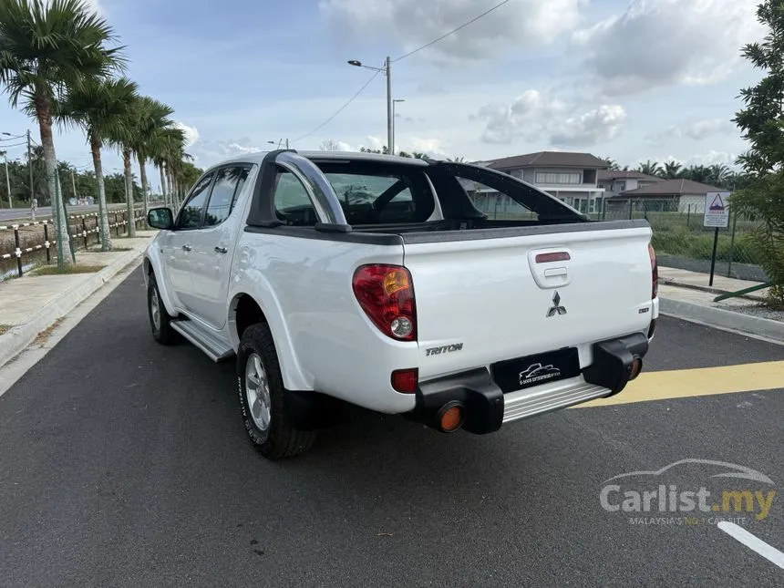 2014 Mitsubishi Triton Dual Cab 4X4 Pickup
