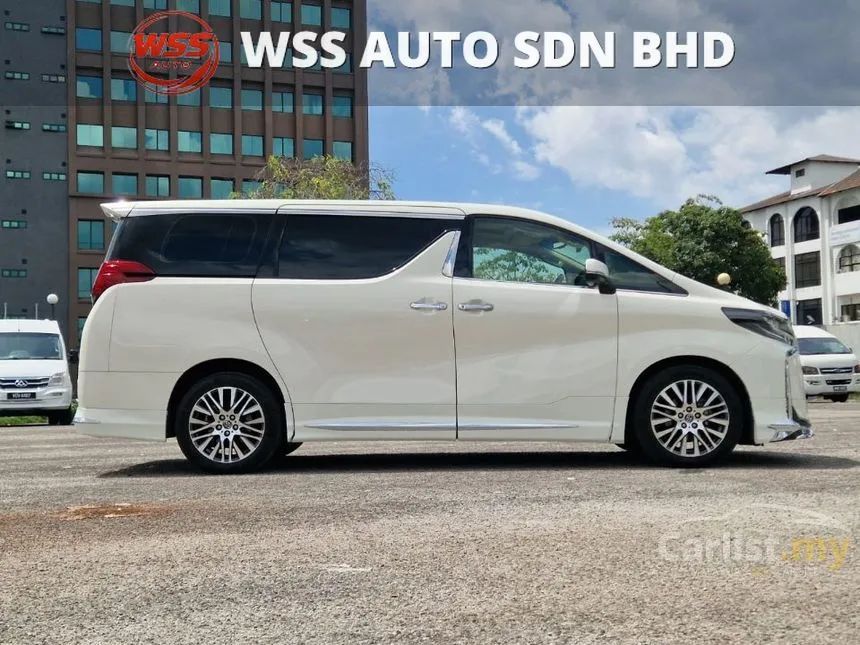 2017 Toyota Alphard Executive Lounge MPV