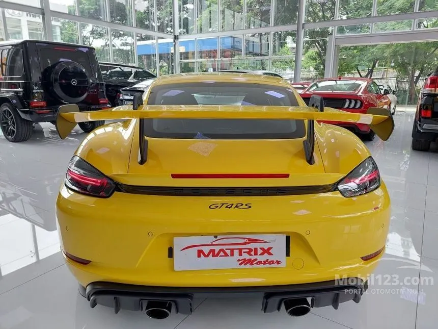 2022 Porsche 718 Cayman  GT4 RS Coupe