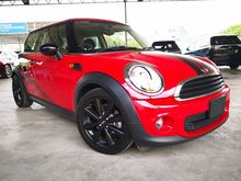 2013 MINI Cooper 1.6 (A) UK Style Red Unreg