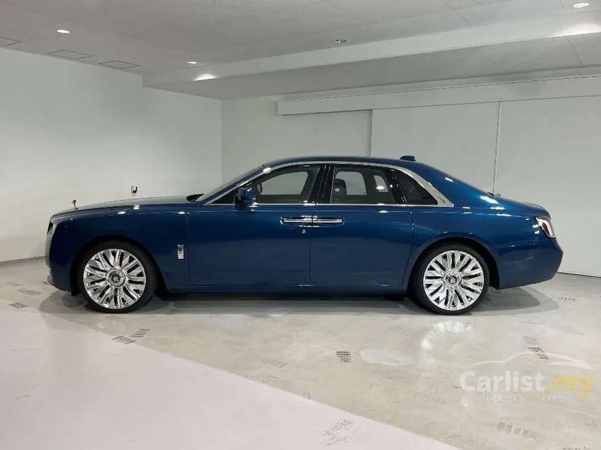 2025 Rolls-Royce Ghost Black Badge Sedan