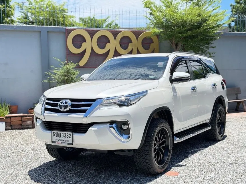 2018 Toyota FORTUNER V SUV