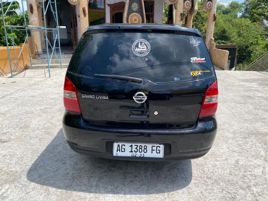 2012 Nissan Grand Livina SV MPV