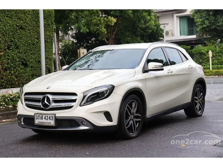 2016 Mercedes-Benz GLA200 Urban SUV